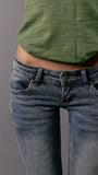 CLASSIC BRAT LOW RISE JEANS