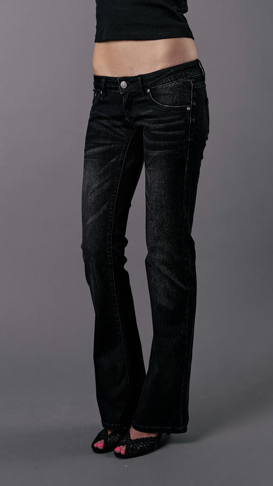 THE MANHATTAN JEANS